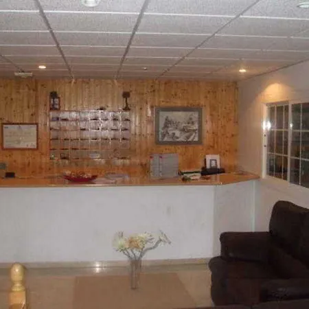Hotel Balcón De 3*